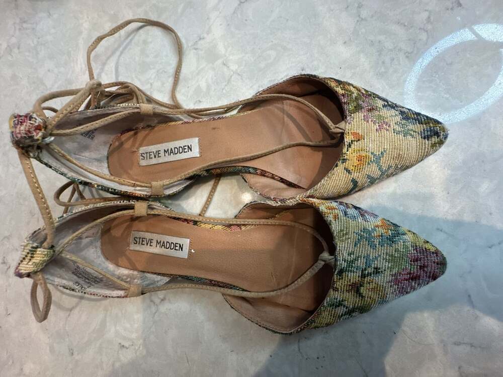 Steve Madden Walkie Floral Flat Ballerina Tapestry Lace Up Sandals Size 8